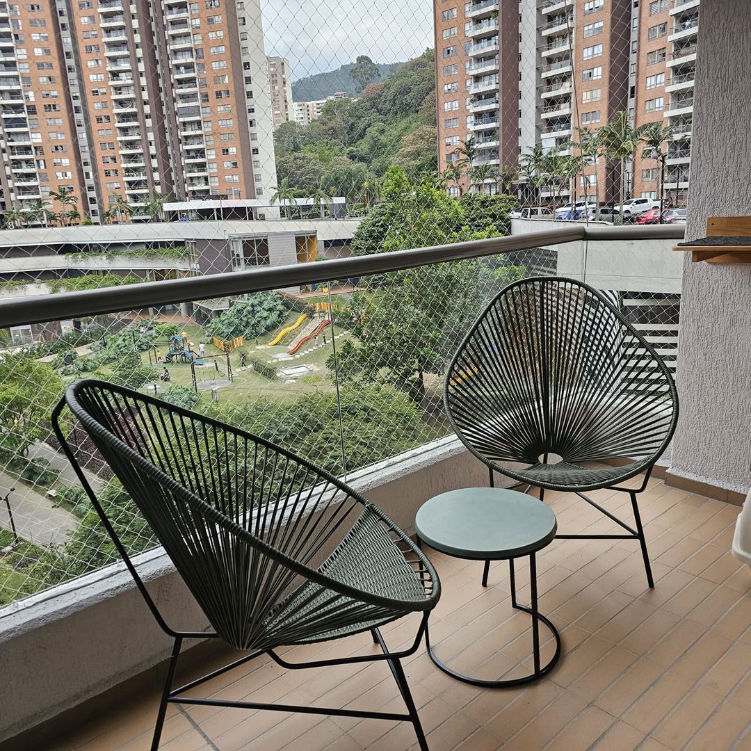 Silla Acapulco con asiento tupido