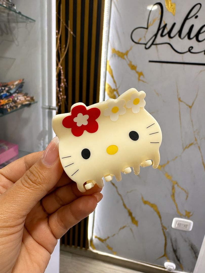 Caimán Hello Kitty Blanco