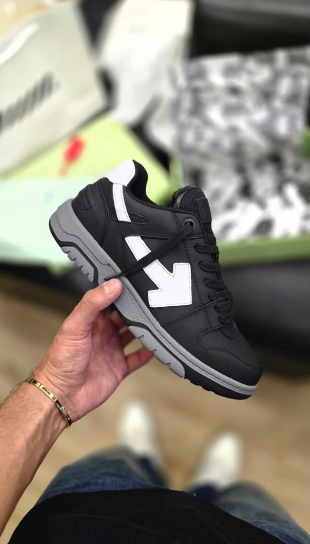 Off white Out Of Office OOO Low Tops black