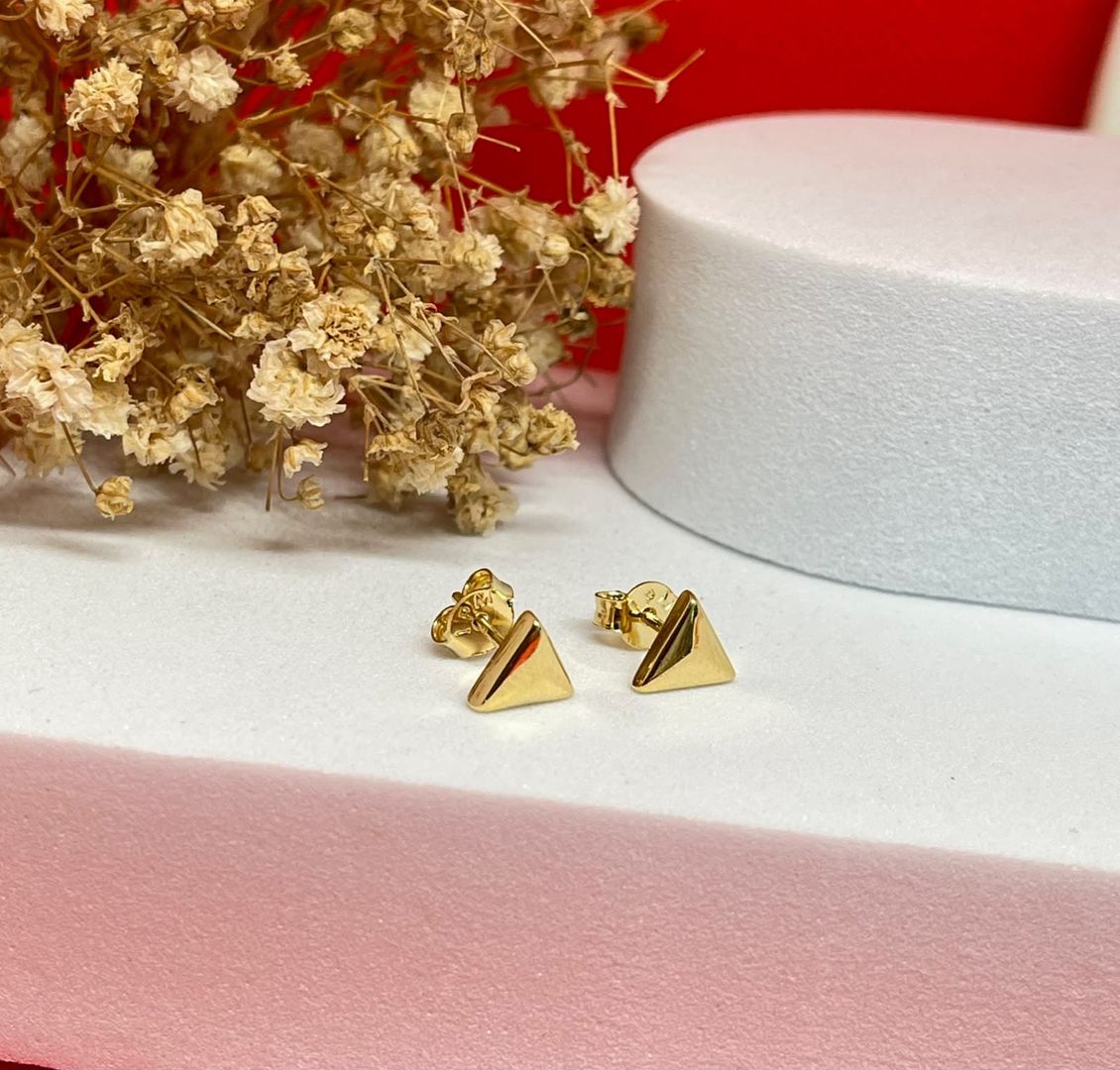 Topos triangulo 8mm lisos