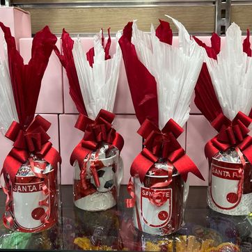 Imagen del producto MUGS + CHOCOLATES SANTA FE