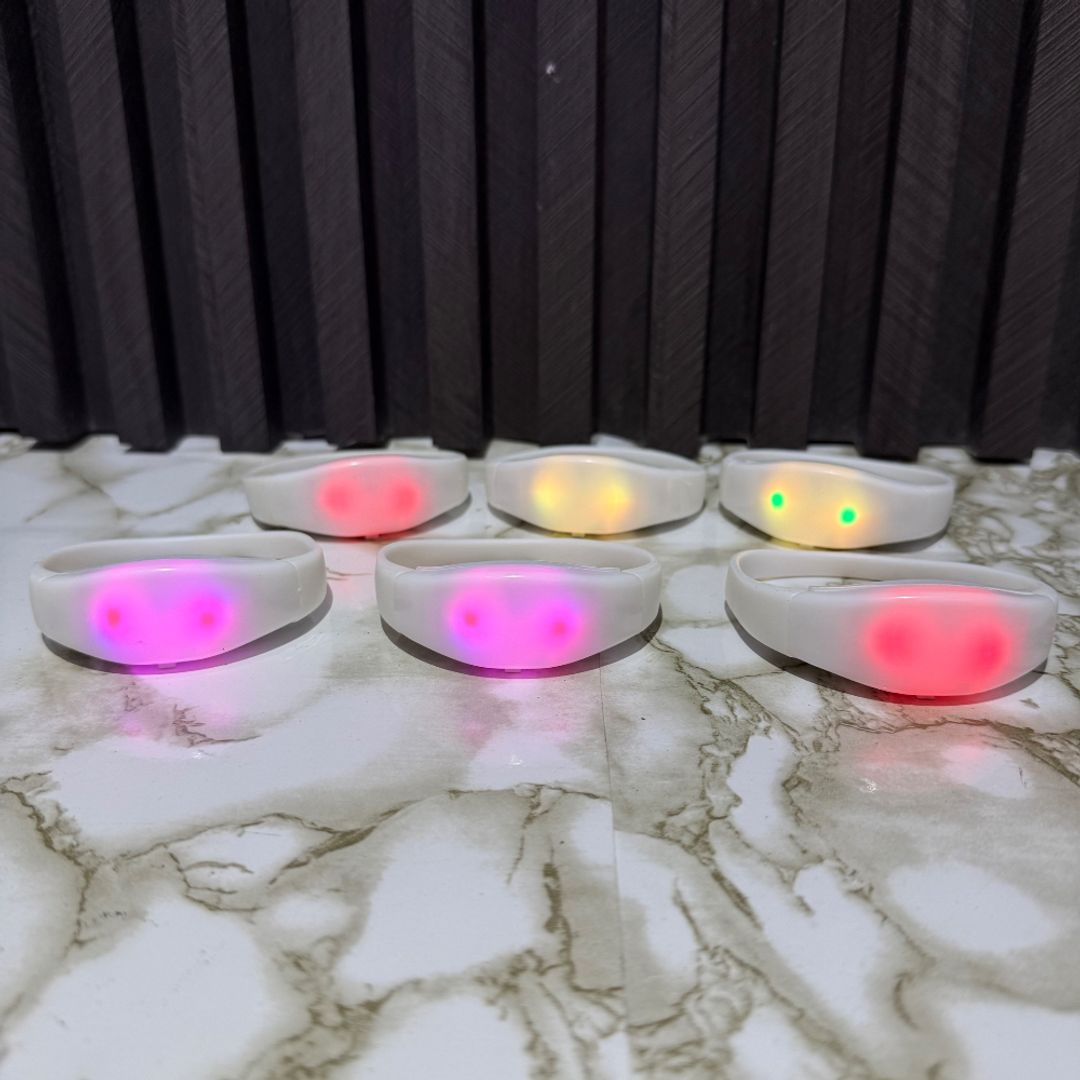 MANILLA DE LUZ AUDIORITMICA