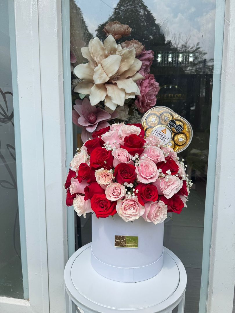 Copon x70 rosas con chocolates