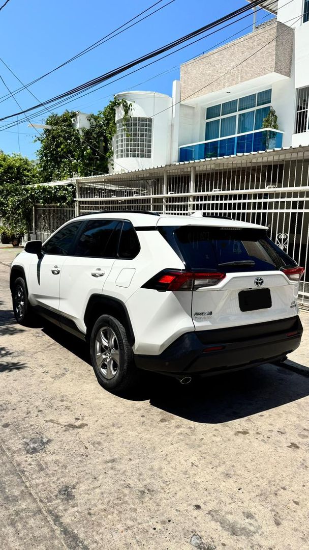 TOYOTA RAV4 HIBRIDA 2022