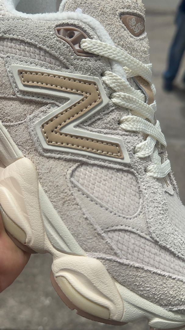 New Balance 9060 cream