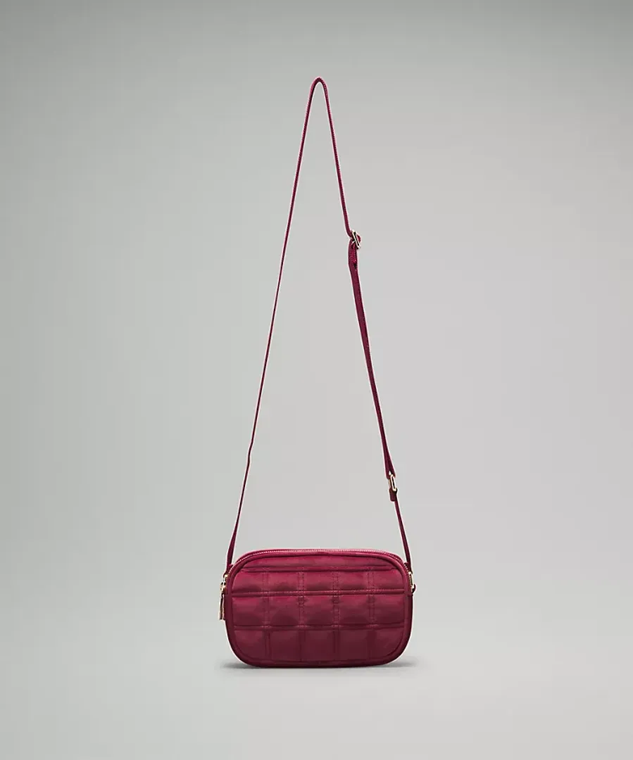 CROSSBODY CAMERA BAG 2L QUILTED VELOUR VINO
