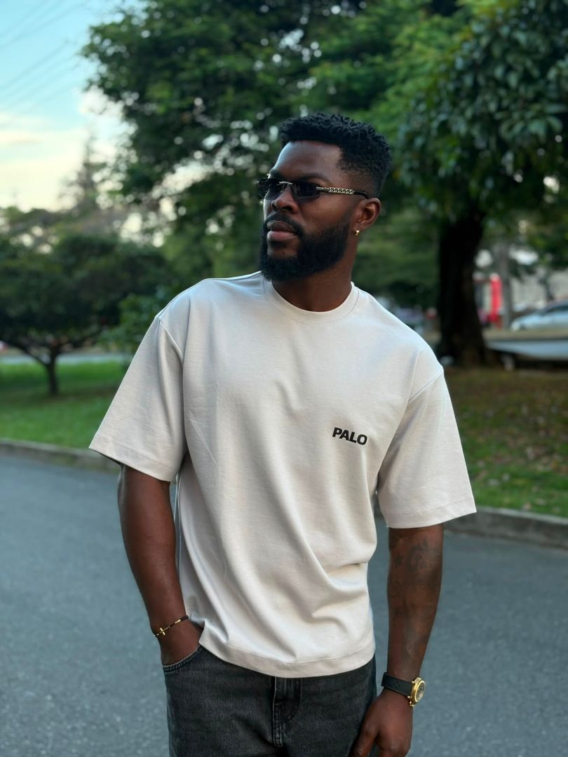 Camiseta oversize camel claro 