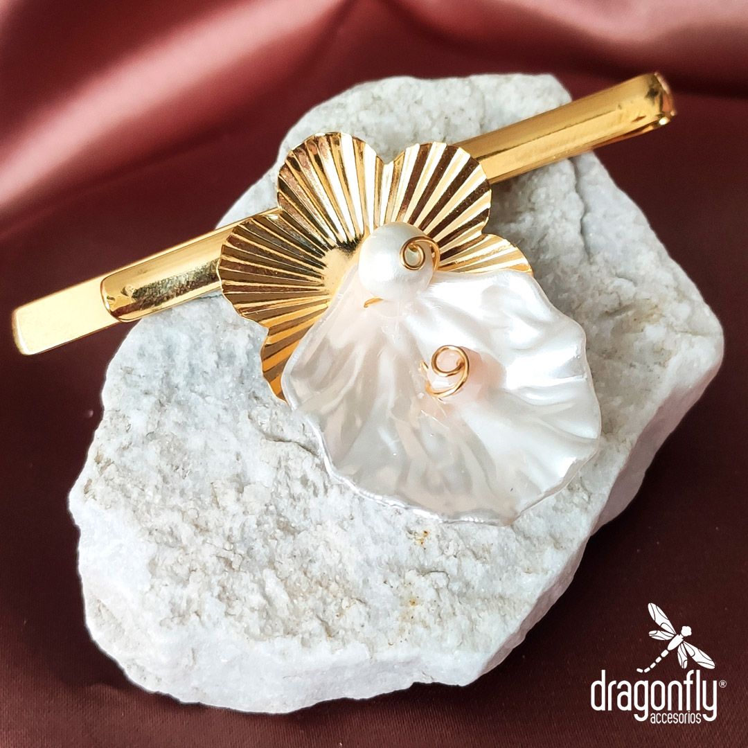 hebilla dorada bronce y nacar