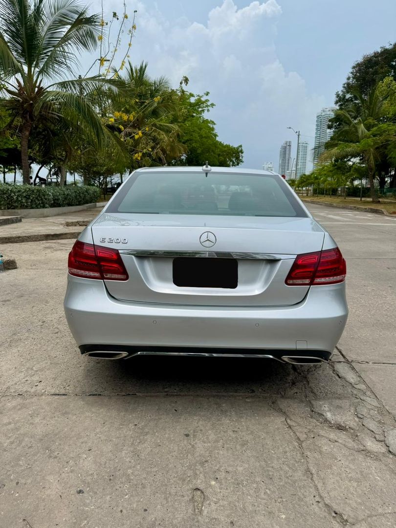 MERCEDES BENZ E200 TURBO CGI 2014