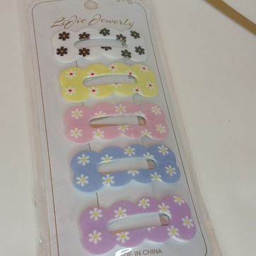 Imagen del producto Cartón Hebilla Flor x5 tic tac