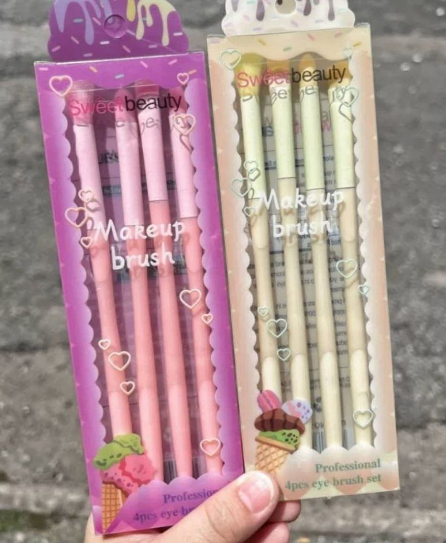 435-A SET POR 4 BROCHAS  SWEET BEAUTY