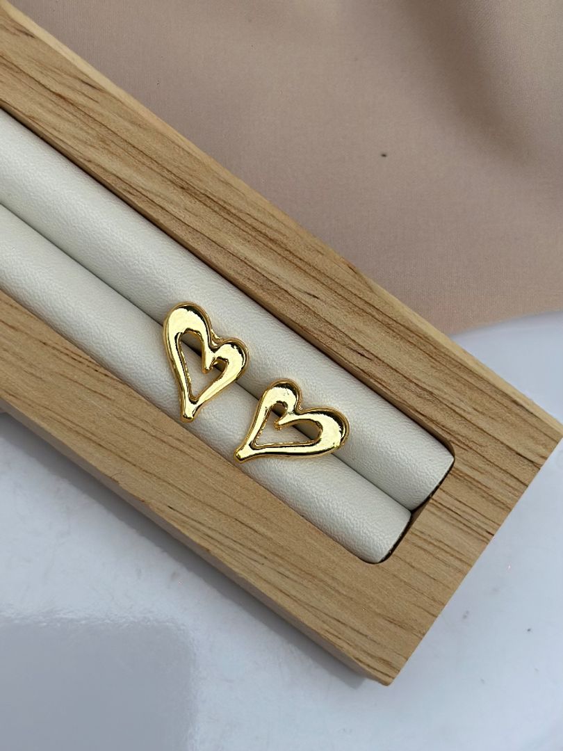 Topo corazón silueta 