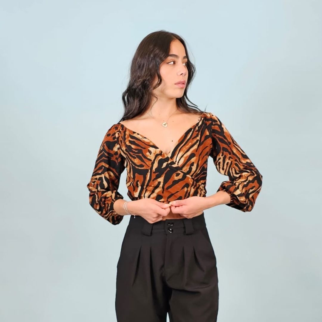 BLUSA CRUZADA MANGA BOMBACHA 