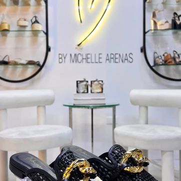 Imagen del producto ZAPATILLA RUTH NEGRA