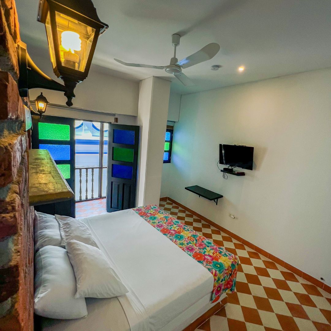 THE ORANGE HOUSE HOTEL