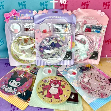 Imagen del producto Diamond Painting-Reloj Sanrio