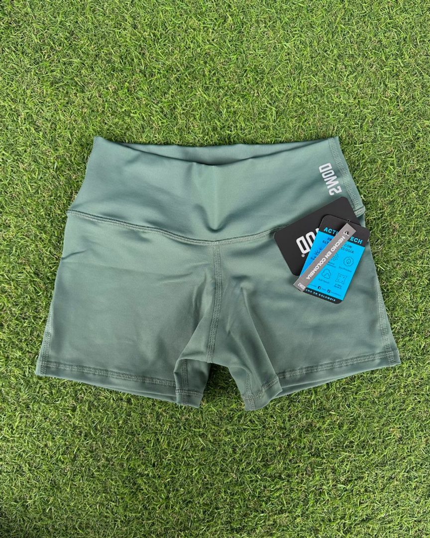 NUEVO BOOTY SHORT SKY VERDE HADE