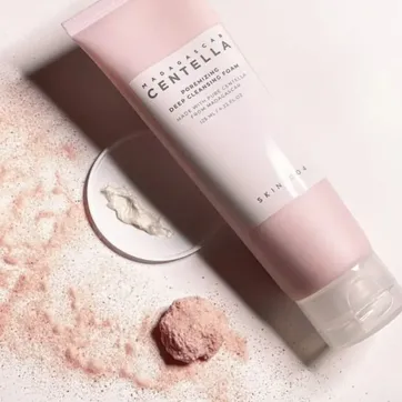 LIMPIADOR FACIAL POREMIZING DEEP CLEANSING FOAM MADAGASCAR CENTELLA 125ML SKIN1004 - imagen 1