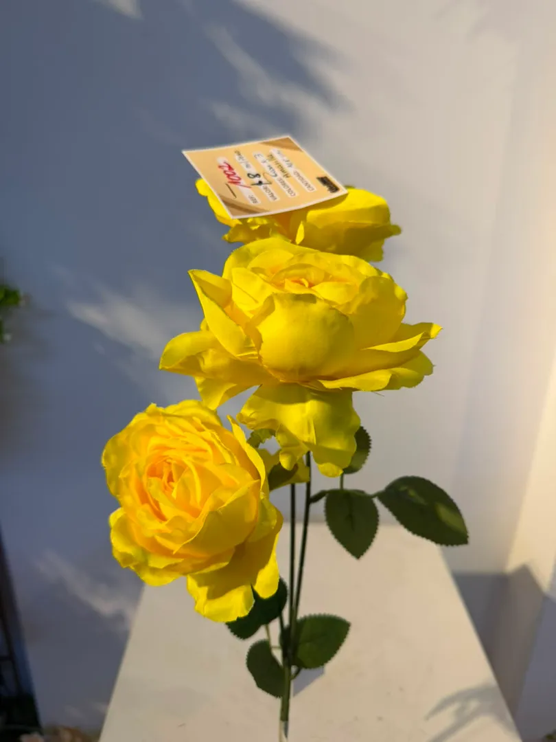 ROSA EN VARA X 3 AMARILLA