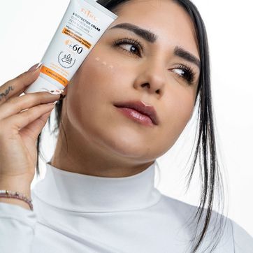 PROTECTOR SOLAR SPF 60 (CON COLOR) - imagen 2