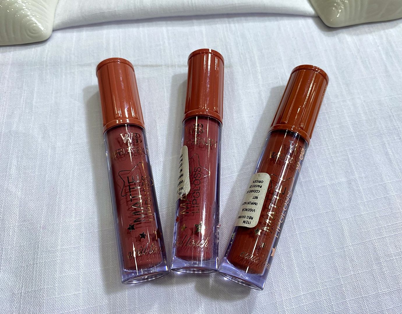 Labial mate