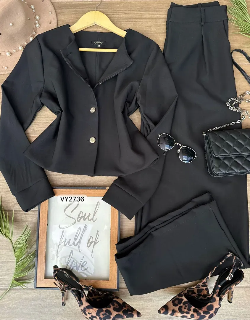 Conjunto chaqueta + pantalón