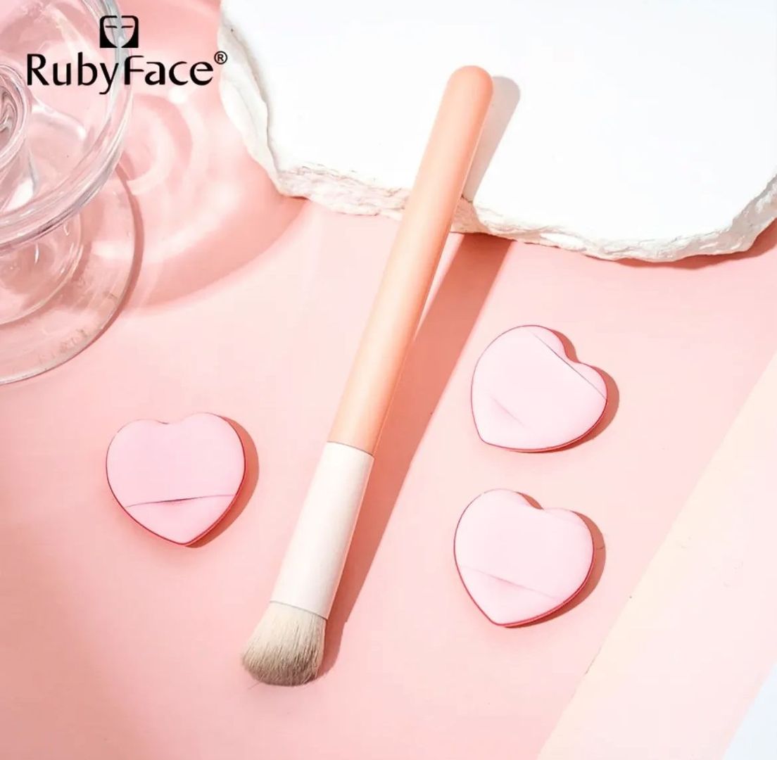 Set de brocha y esponjas Ruby Face 