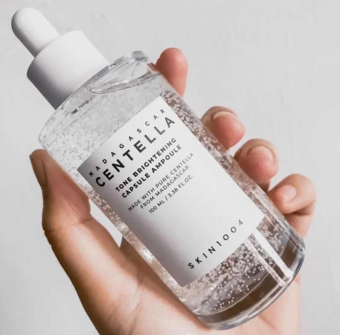 Suero Madagascar Centella Tone Brightening Capsule Ampoule*. 