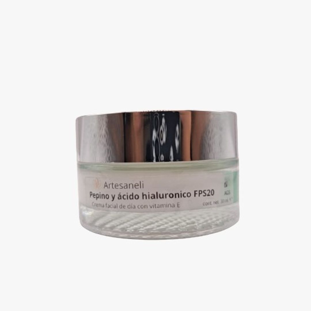 CREMA FACIAL DE DÍA CON PEPINO Y ÁCIDO HIALURÓNICO