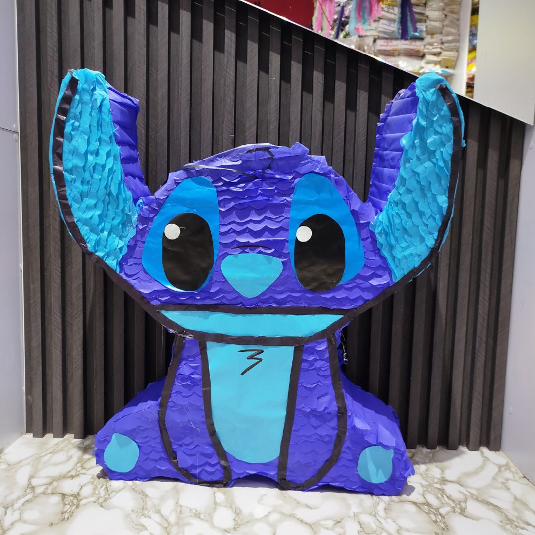 PIÑATA EMPLANTILLADA ANGELA Y STICH
