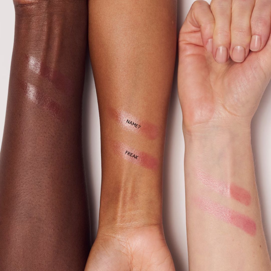 MAC GLOWPLAY TENDERTALK LIP BALM