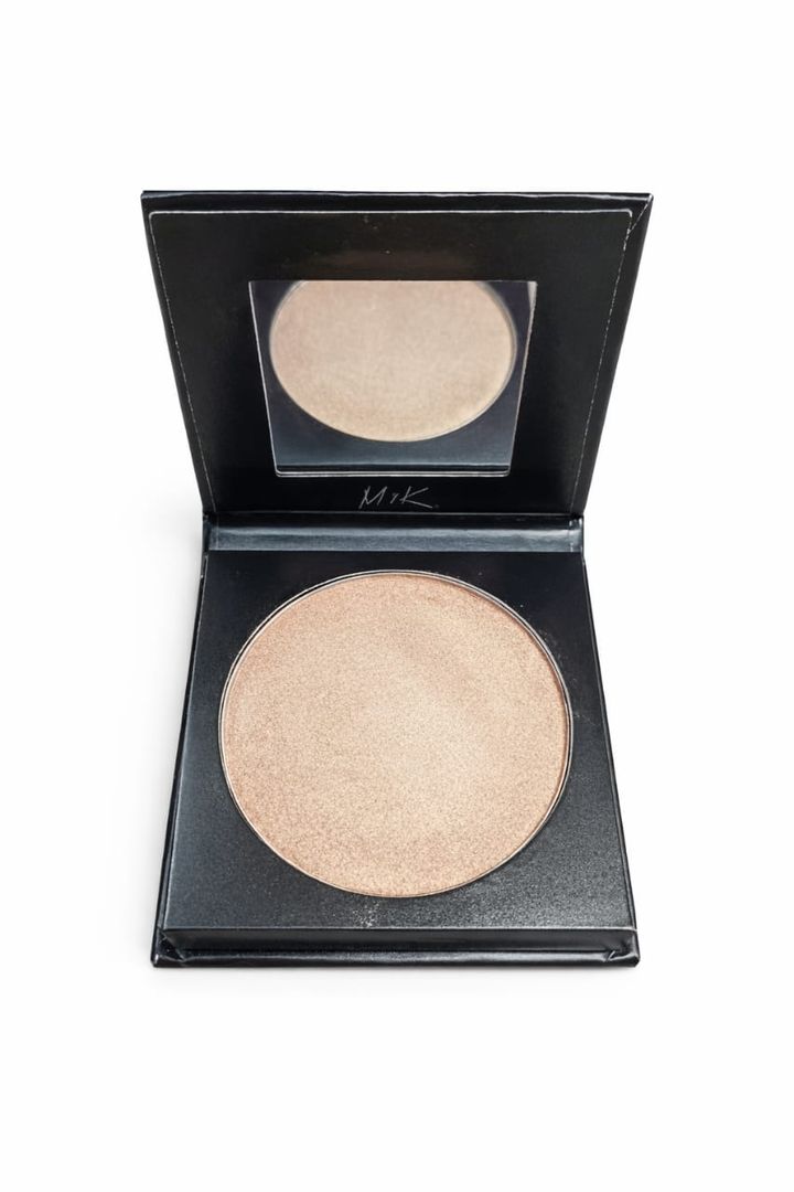 ILUMINADOR MIK COSMETICS