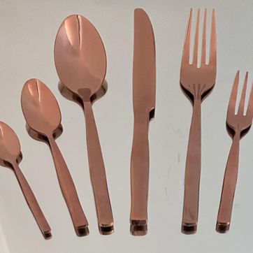 Imagen del producto Juego de Cubiertos (5 pzs.) Rose Gold