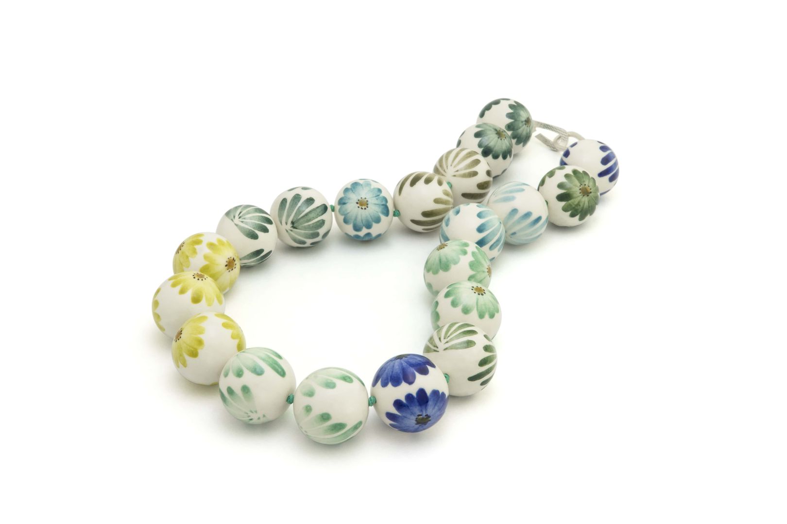 SHORT CERAMIC SPHERE NECKLACE