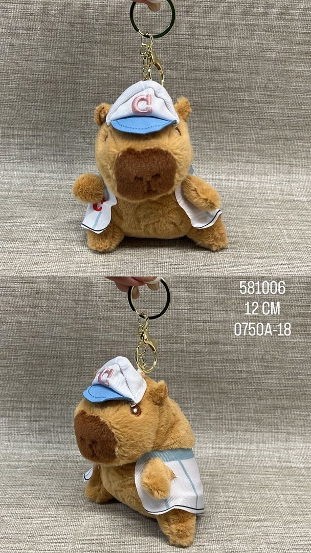 LLAVERO CAPIVARA CON CAMISA 12 CM 