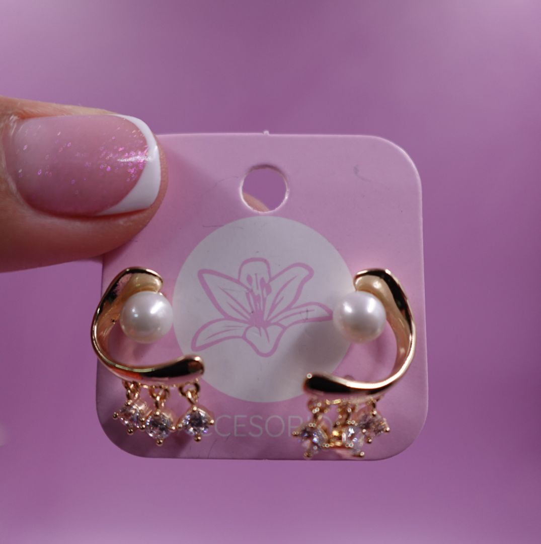 ARETA DORADA PERLA BLANCA