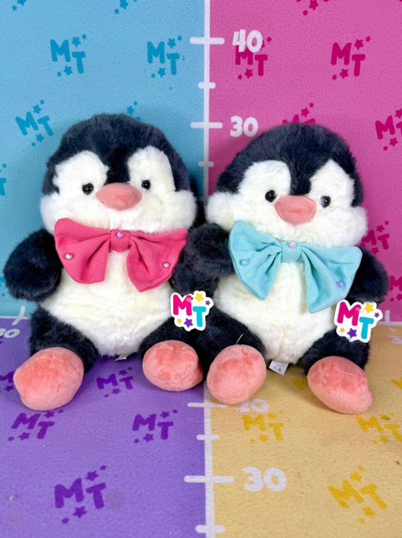 Pingüino corbatín candy 30cm PLS