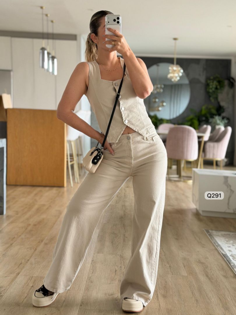 SET DENIM BLUSA ESCOTE CUADRADO BOTONES Y JEAN CLASICO Q291