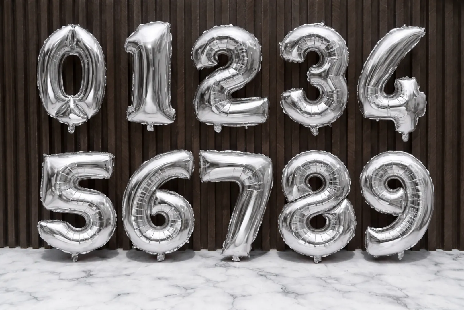 GLOBO 32’ FOIL NUMERO PLATA