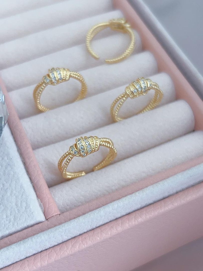 Anillos ajustables en rodio