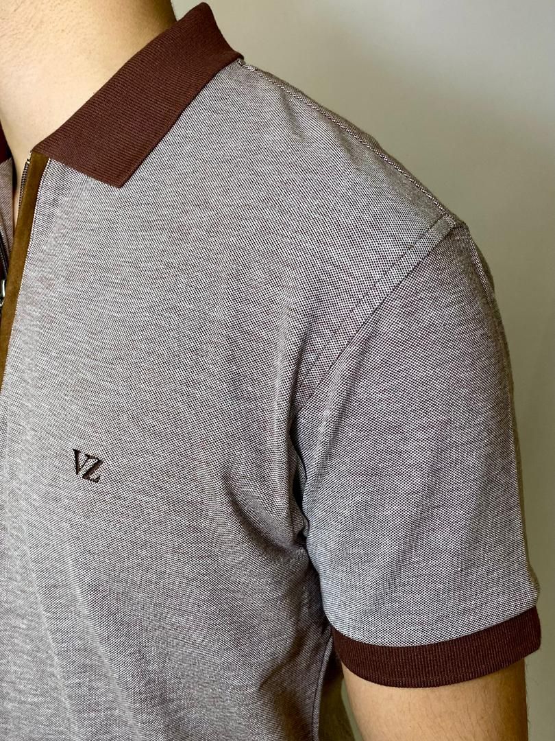 POLO CON CIERRE VELEZ - MARRON