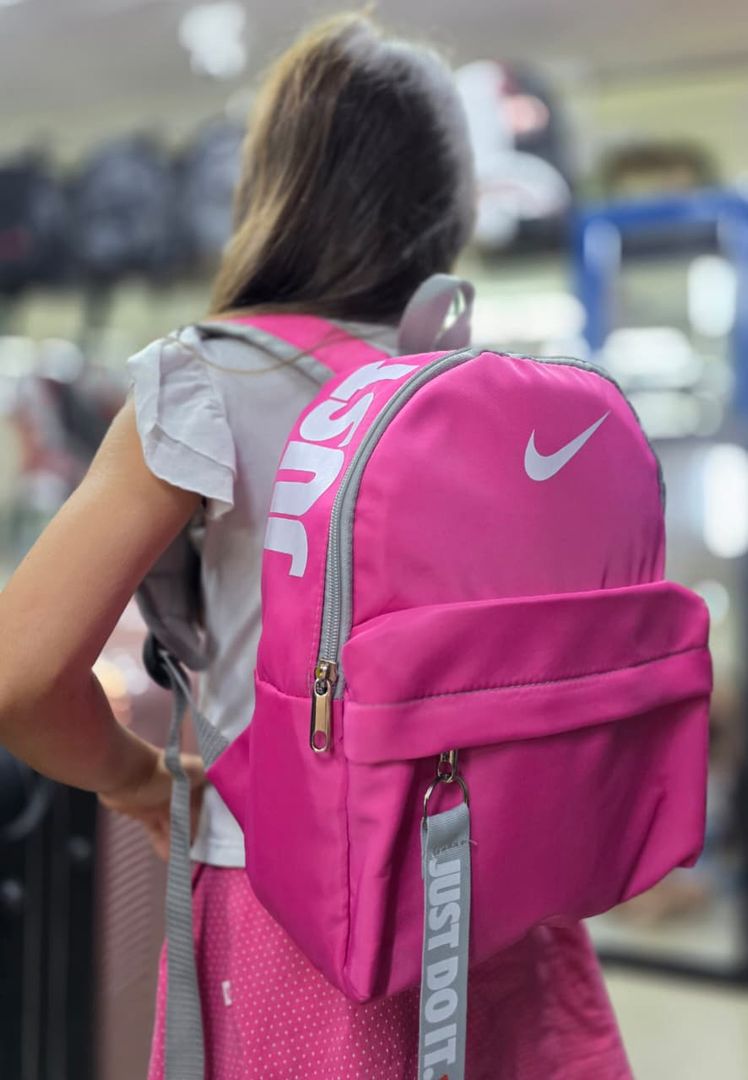 Morral Nike