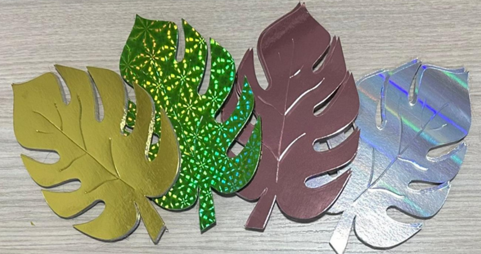 HOJA PARA DECORACION X 12 UNIDADES 18 X 13 CM 