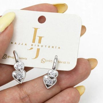 Imagen del producto Arete Corazón Plateado