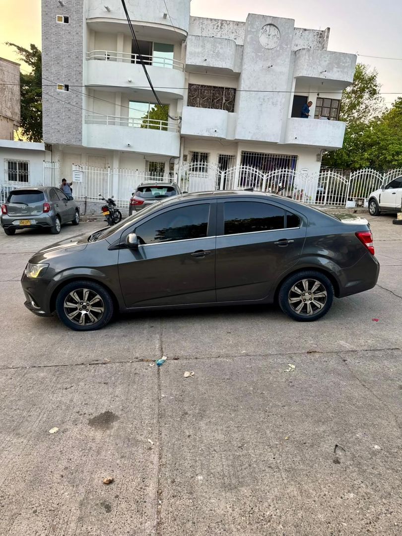 CHEVROLET SONIC 1.6L AUTOMATICO 2017