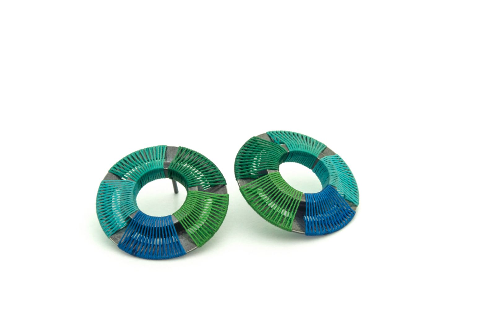 5-BLOCK WOVEN CIRCLE EARRINGS