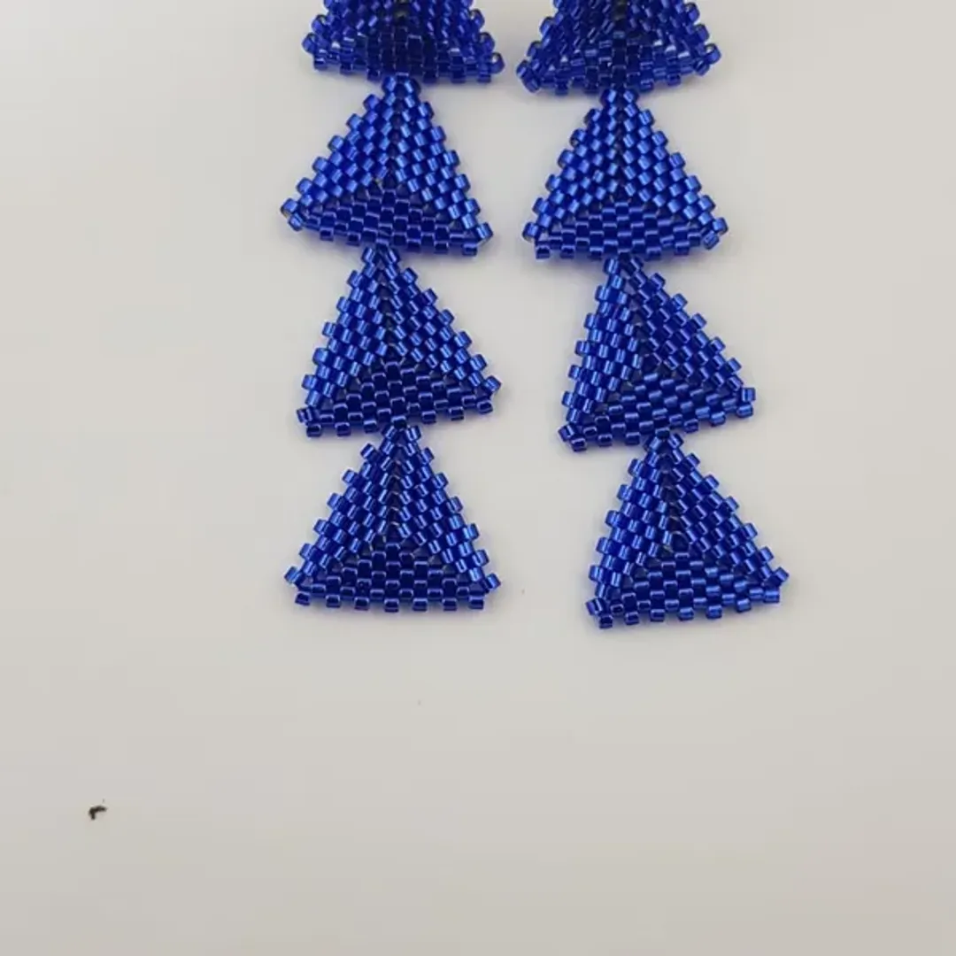 Arete Mini Triángulos * 4 Miyuki 