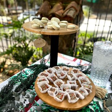 BANDEJA TORTERA 2 NIVELES  - imagen 1