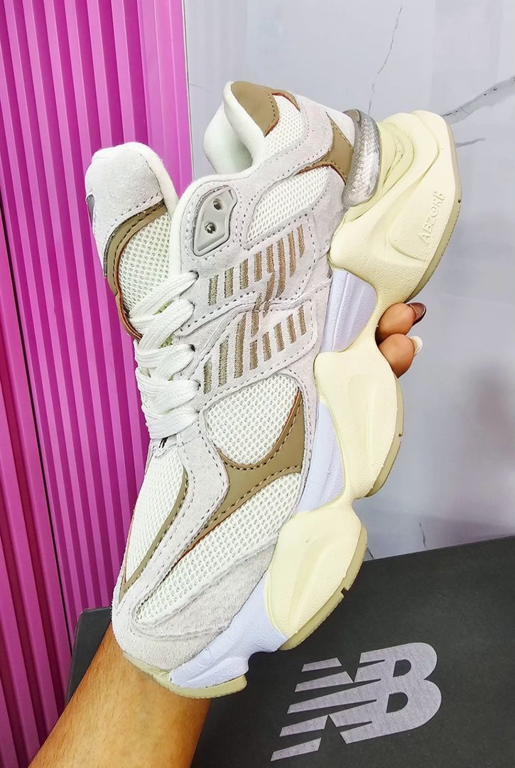 NEW BALANCE 9060 CREMA