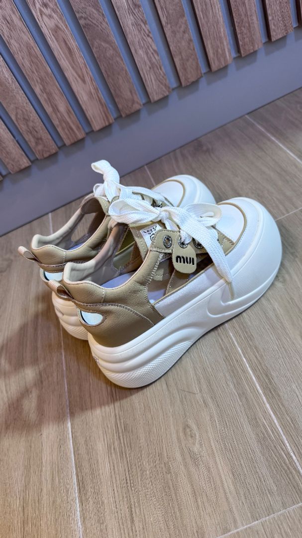 TENIS MUI  BEIGE